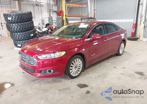 2013 Ford Fusion Hybrid Se из США, поврежденный, VIN 3FA6P0LU8DR359113